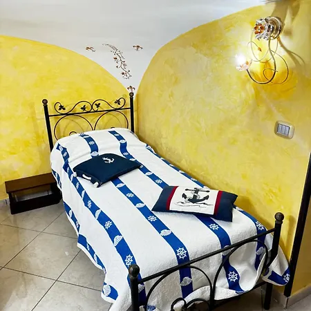 Casa Manù Torre Annunziata